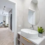 Brand New! Private Jacuzzi - Terrace - Parking Daire
