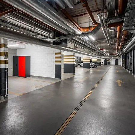 Brand New! Private Jacuzzi - Terrace - Parking * Varsovia