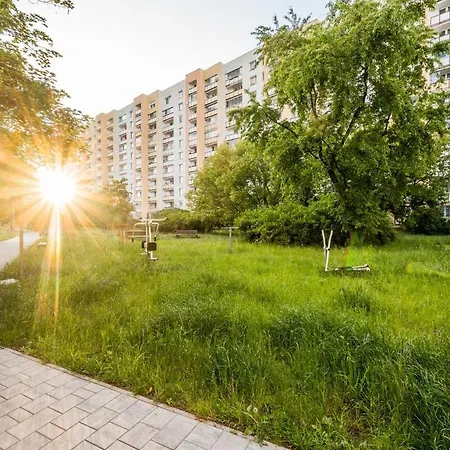 Brand New! Private Jacuzzi - Terrace - Parking * Varşova