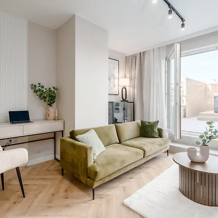 Apartmán Brand New! Private Jacuzzi - Terrace - Parking *